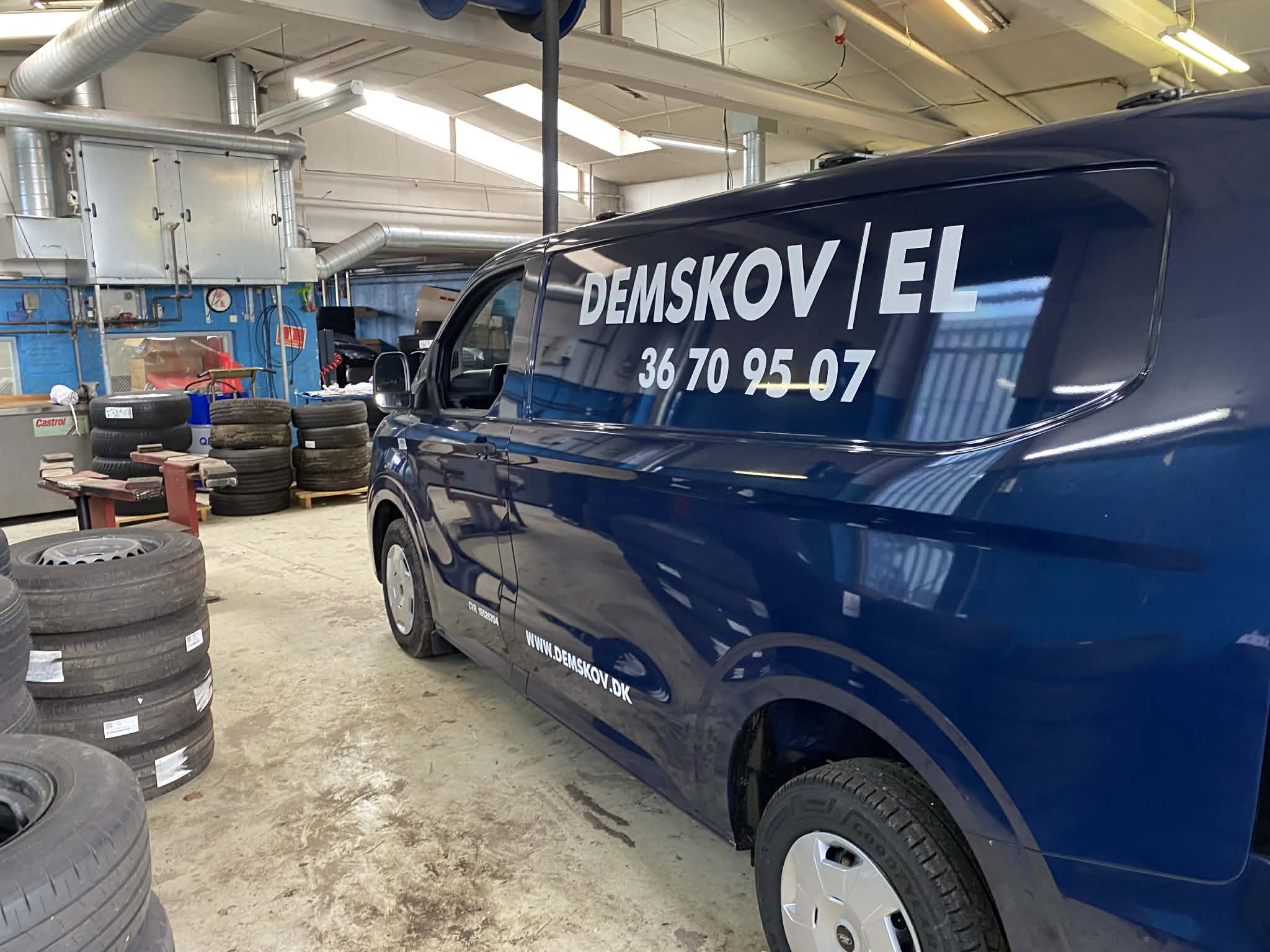 Folieindpakning firmabil